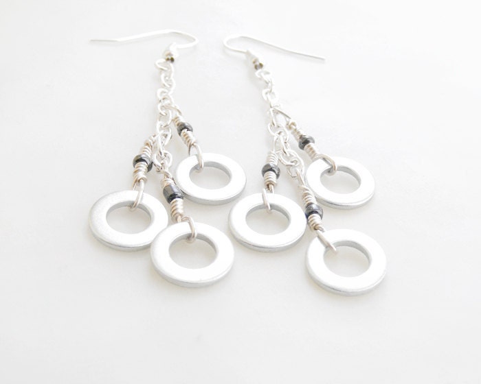 Metal earrings, ring earrings, geometric jewelry, minimalist jewelry, bubble jewelry, handmade earrings, hoop earrings, spring fashion