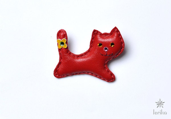 Leather Red Cat brooch with Swarovski crystals. - Lerika Leather Red Cat brooch with Swarovski crystals. - Lerika
