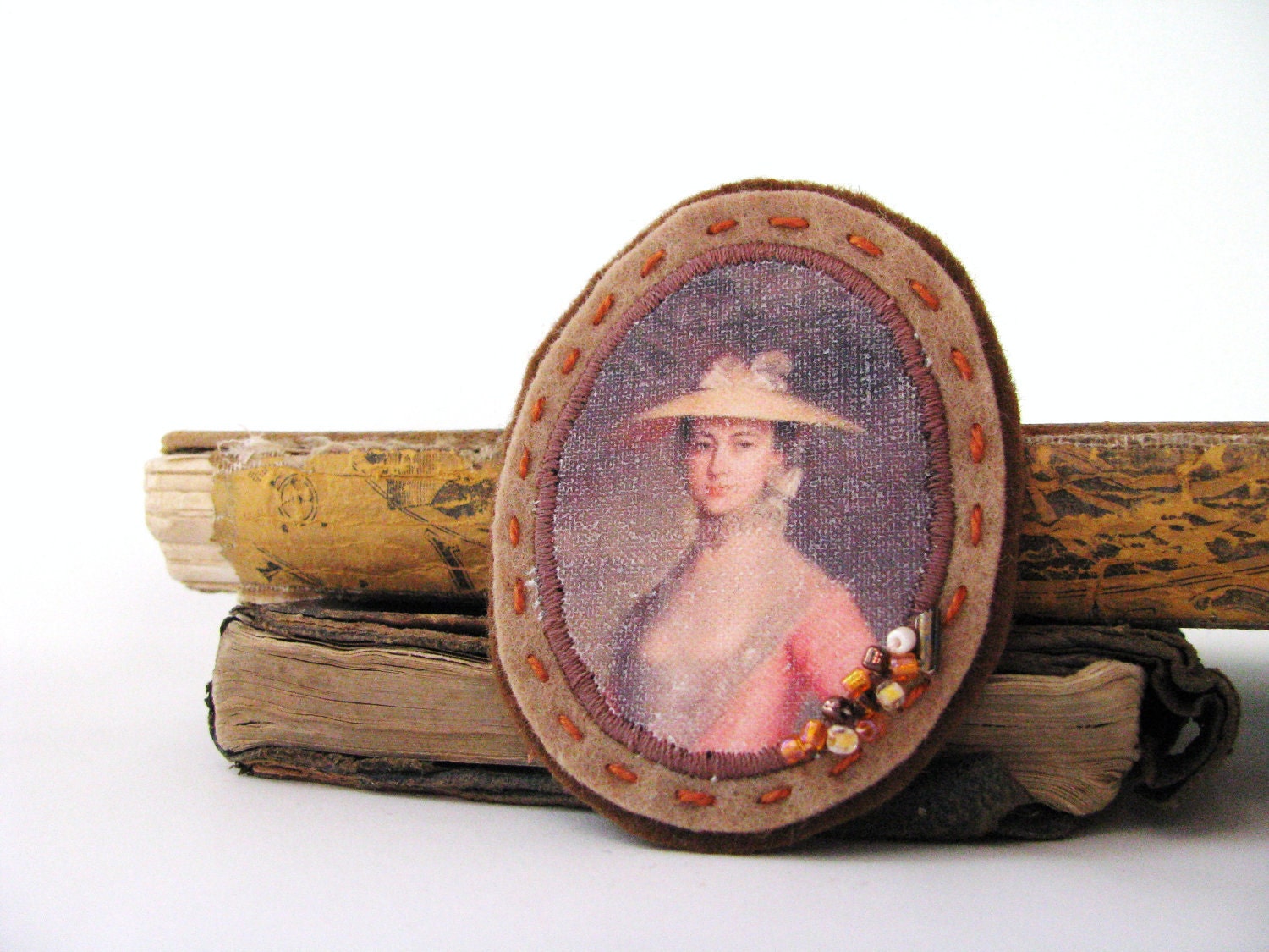 cameo brooch - felt jewelry brooch - apricot and camel brooch with portrait - cameo style - lovely lady with hat