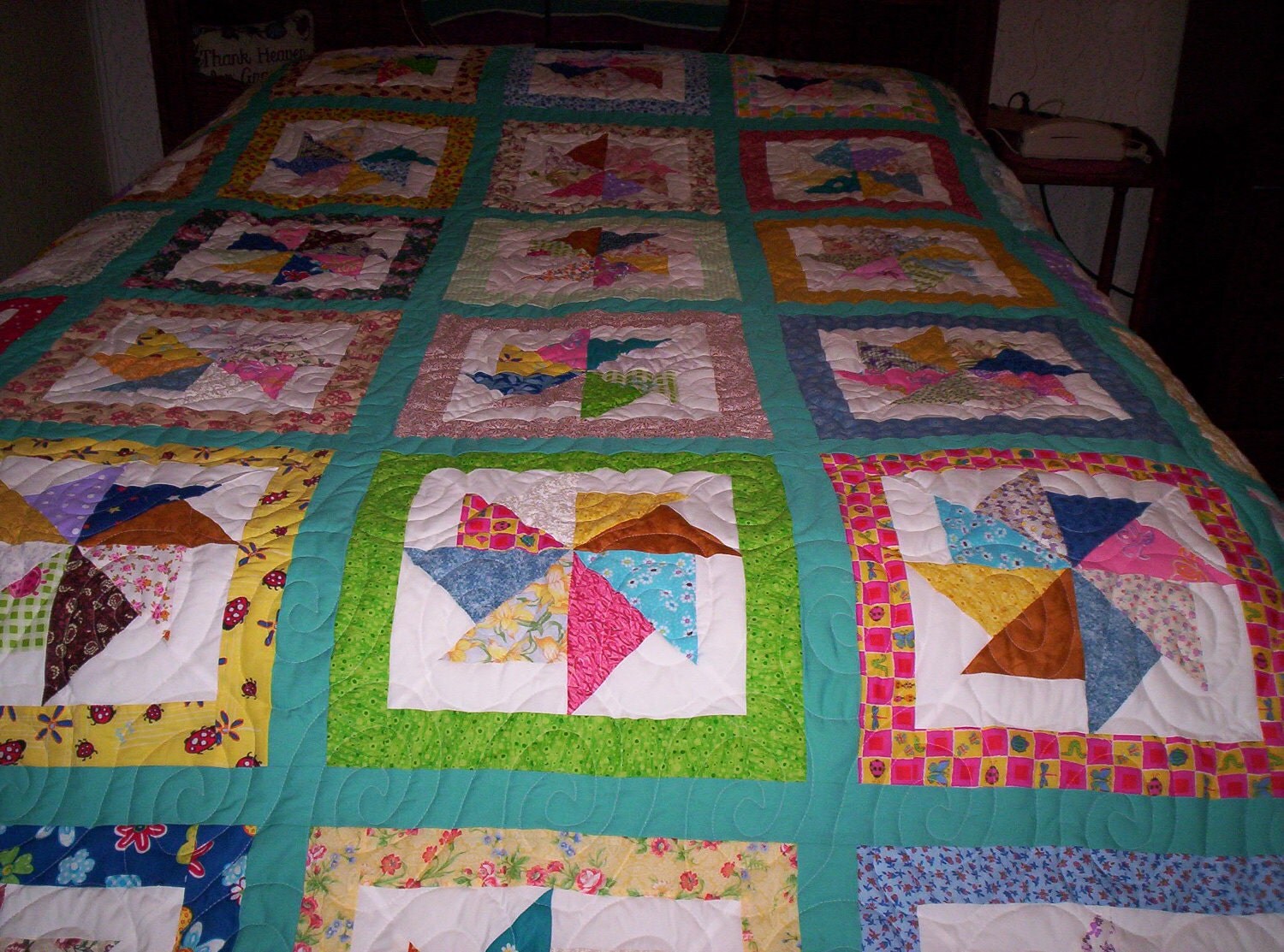 Large Queen Quilt.....Pieced Pinwheel Pattern...Reduced price...