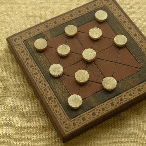 ANCIENT BOARD GAME - Woodwork - Art - Handmade - Decoration - Gift - Wedding gift - Christmas gift: Viking Solitaire (Europe, Viking Game).