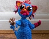 Psychadelic Disco Kitty with his latest catch
