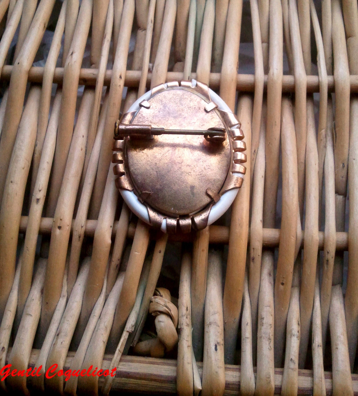 Vintage French brooch with an Eiffel Tower