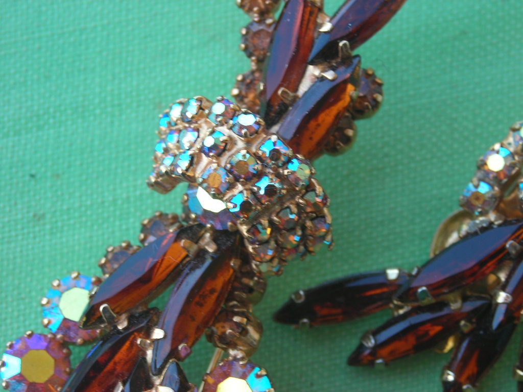 Vintage Rootbeer Rhinestone Demi Parure Brooch Earrings Aurora Borealis Rhinestones 1950s