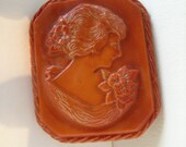 Vintage Celluloid Cameo brooch          VJSE