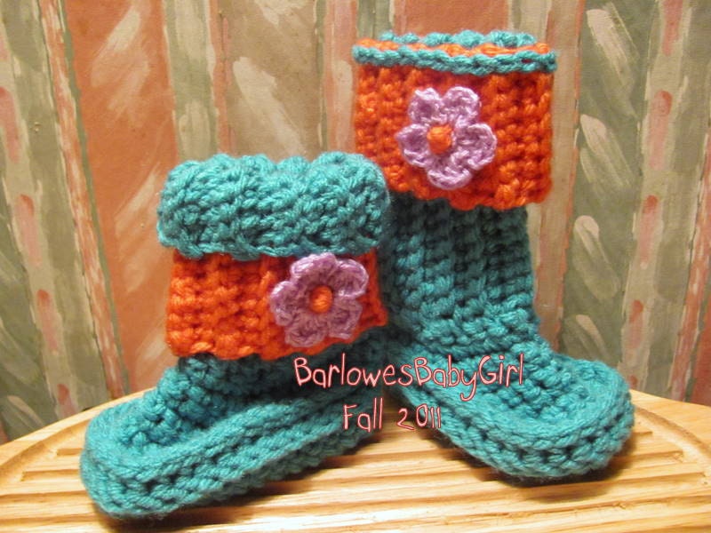Buggs - Crochet Baby Booties in Teal  w/ Detachable Coral Band and Accent Flower