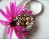 Handmade Mother Keychain Silver Hummingbird Birds nest - four children mom gift ideas - Handcrafted Four Yellow Pearls Key chain