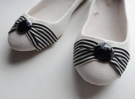 Parisian Stripe & Gemstone Ballet Flats - Creme and Black