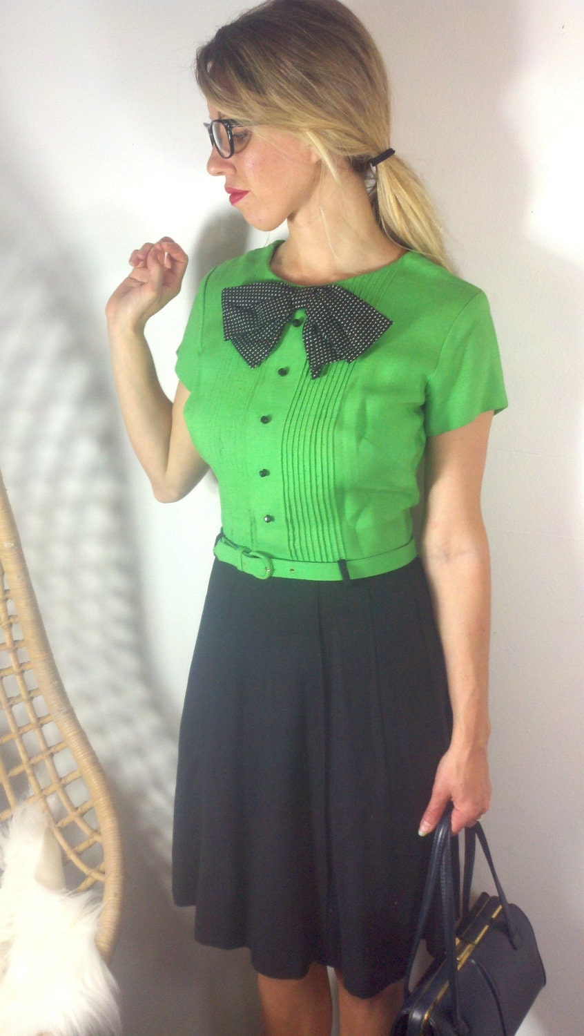 Vintage 60s Dress Kelly Green Bow Sweet Secretary Dress