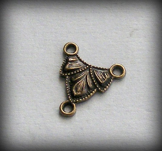 4 pc Heirloom Quality Ornate Brass Ox Stampings 3 Ring Connectors 10x11mm B520-VJS