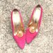80s Vintage FUSHIA PINK with Gold Heels....size 11 .....mod. heels. shoes. pink. purple. fushia. bold. fancy. golden. classic