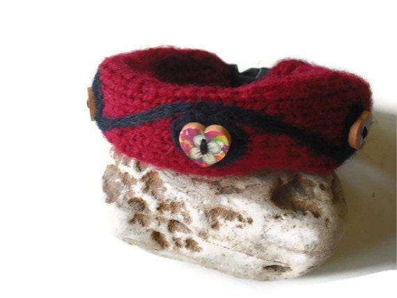 Dog Collar Cozy, Knit Dog Accessories, Dark Red with Black Felting Dog Collar