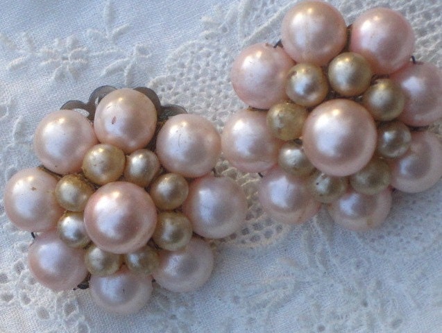 Vintage Cluster Faux Soft Pink Japan Clip Earrings