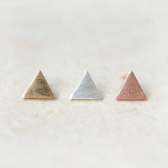 Tiny textured triangle earrings / choose your color / gold, silver and pink gold