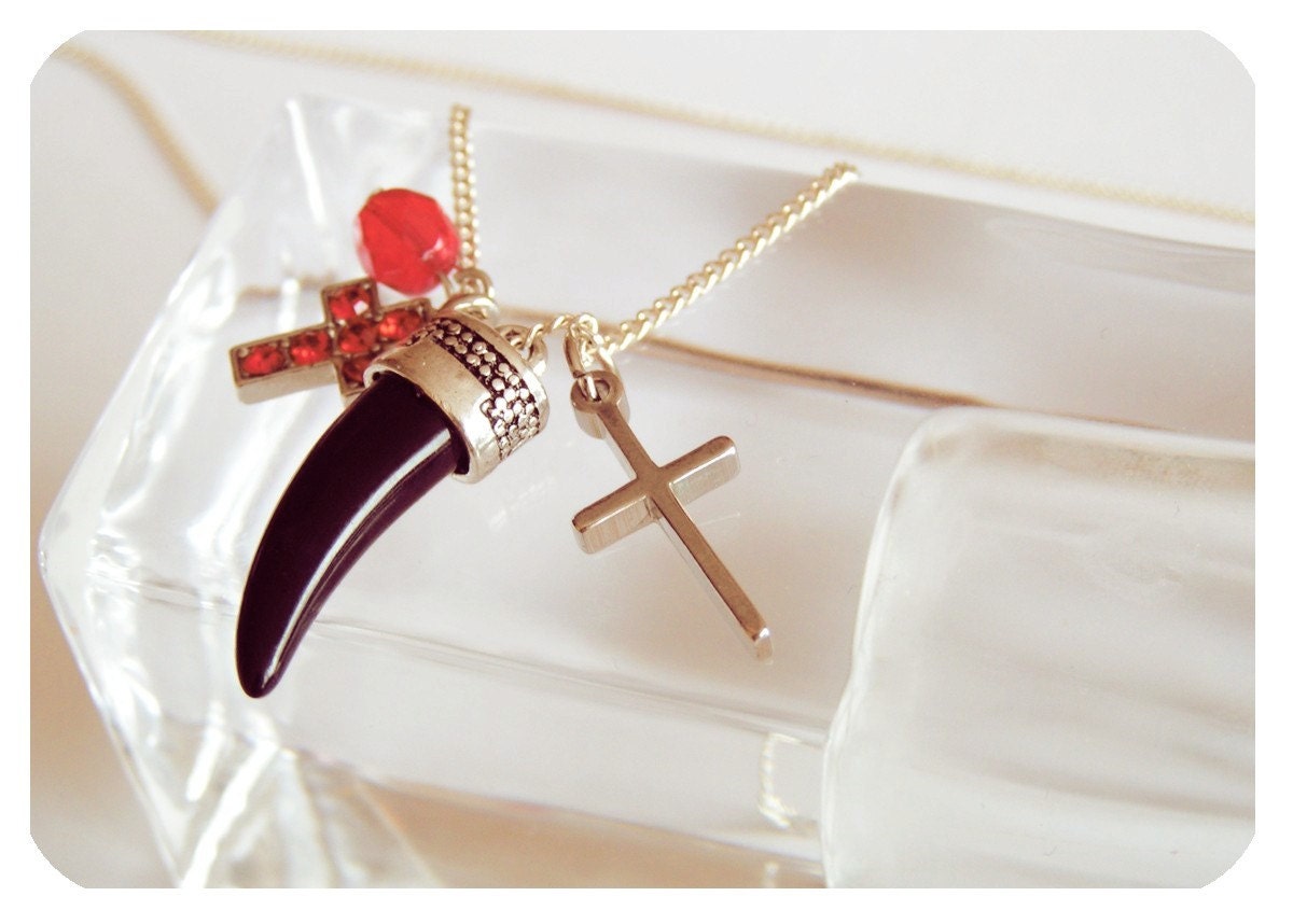 Fancy cross necklace