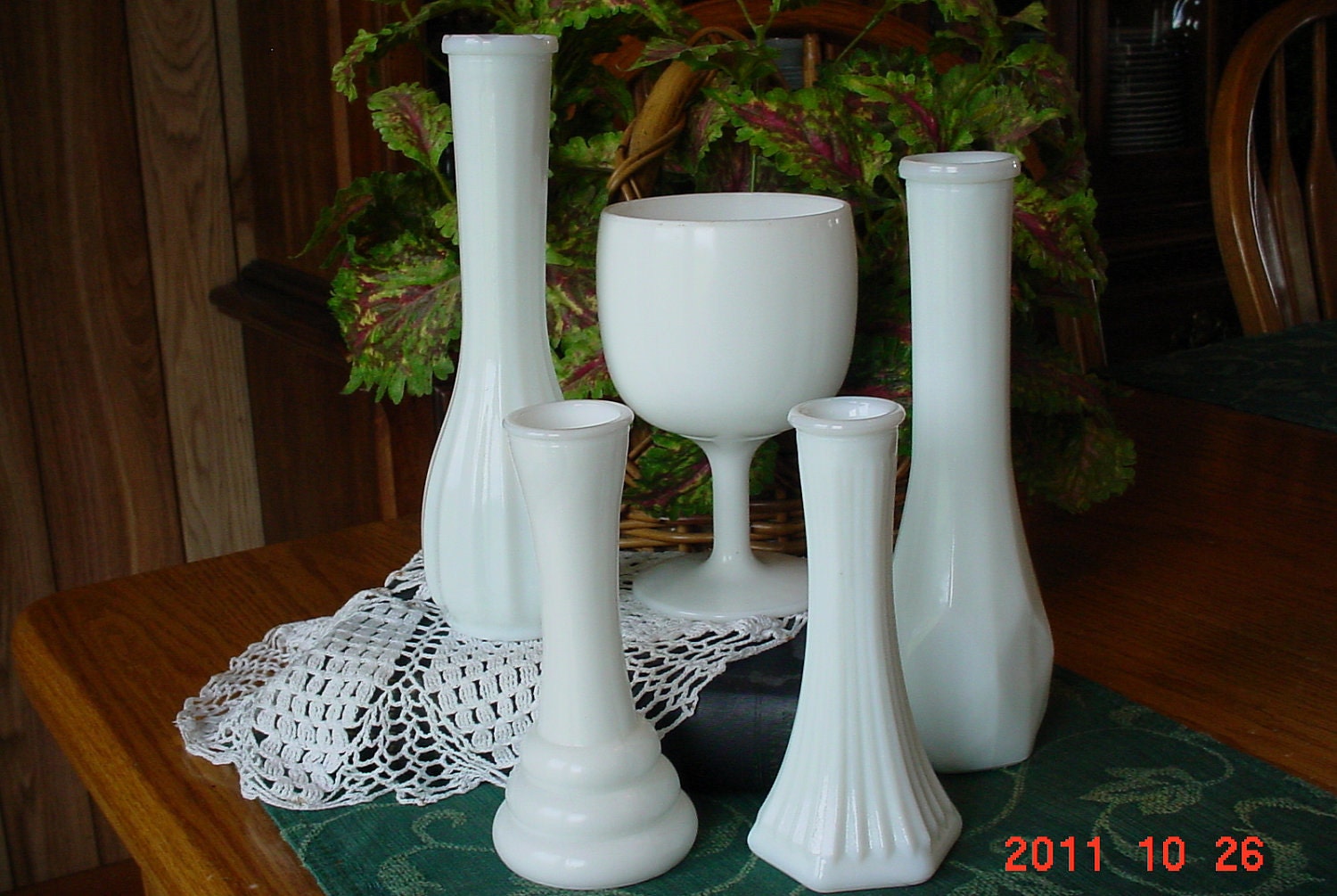Collectible Vintage Milk GLASS Vases Christmas Wedding Decor - MellyMcBlueTreasures