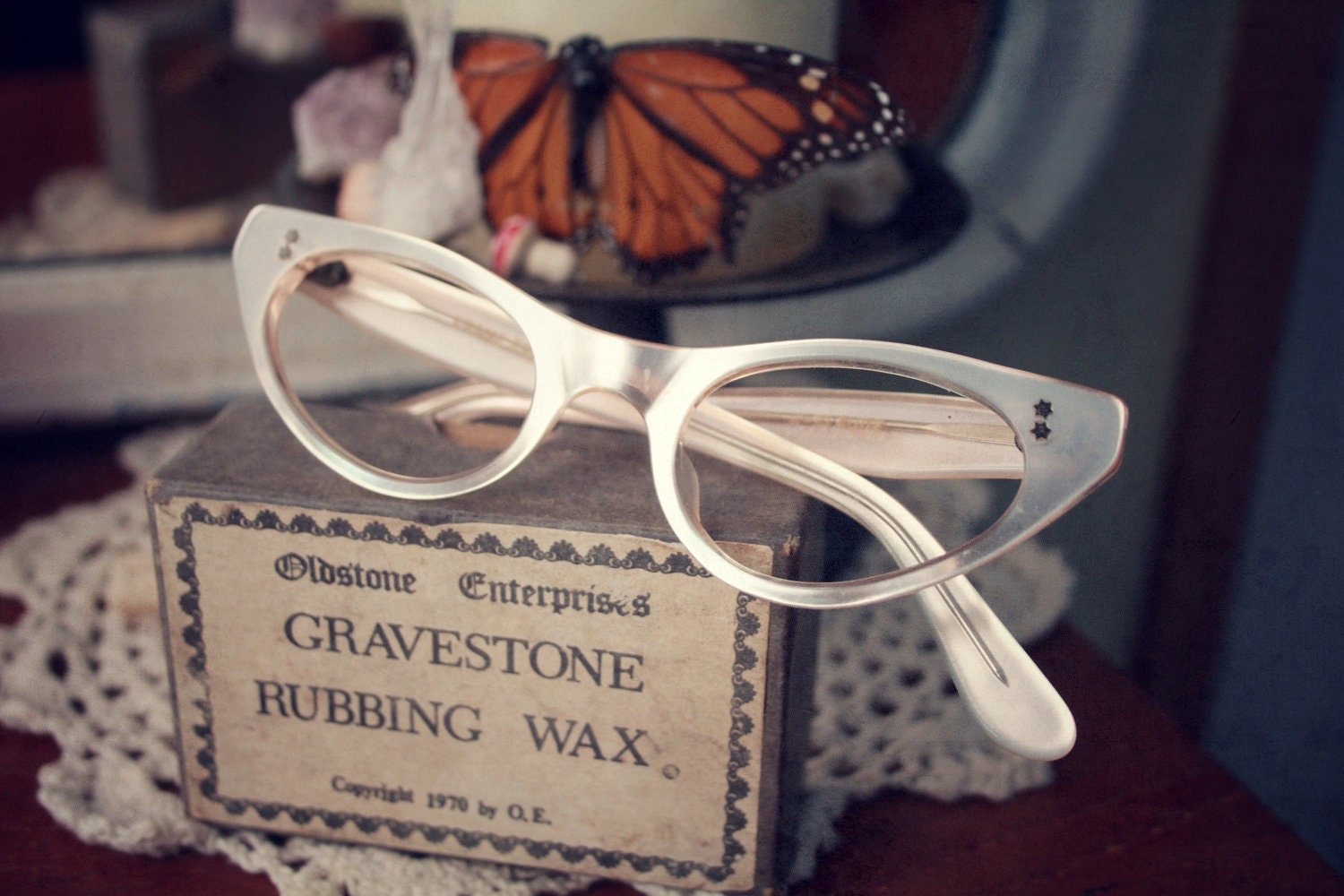 White Pearl Cat Eye Glasses