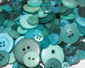 50 Waterfall Buttons Round Multi Sizes