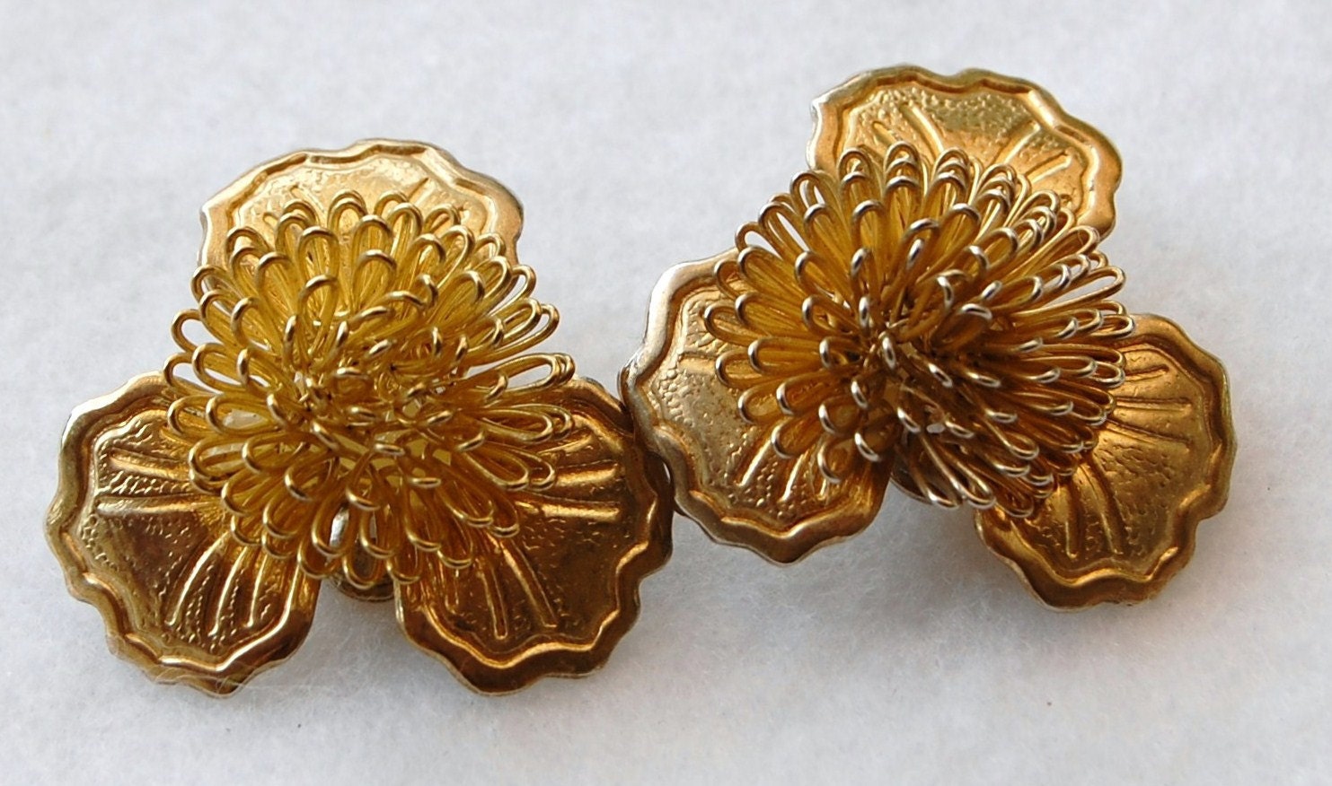 Vintage Goldtone Clip on Earrings