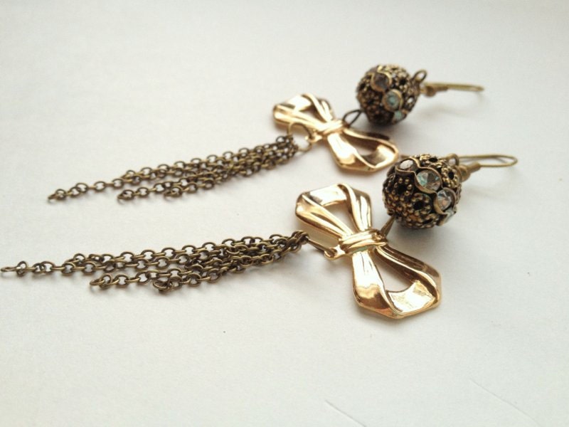 Sparkly Bow Earrings
