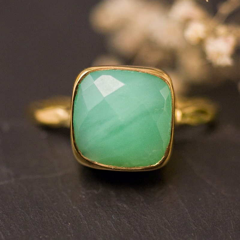 Chrysoprase Ring - Gemstone Ring - Gold Ring - Bezel Ring - Stackable Ring Mother's Day Gift