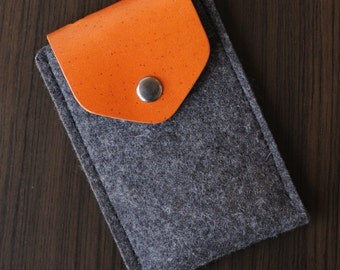 iPhone Felt / Leather Case with Secret Pocket - Dark Grey