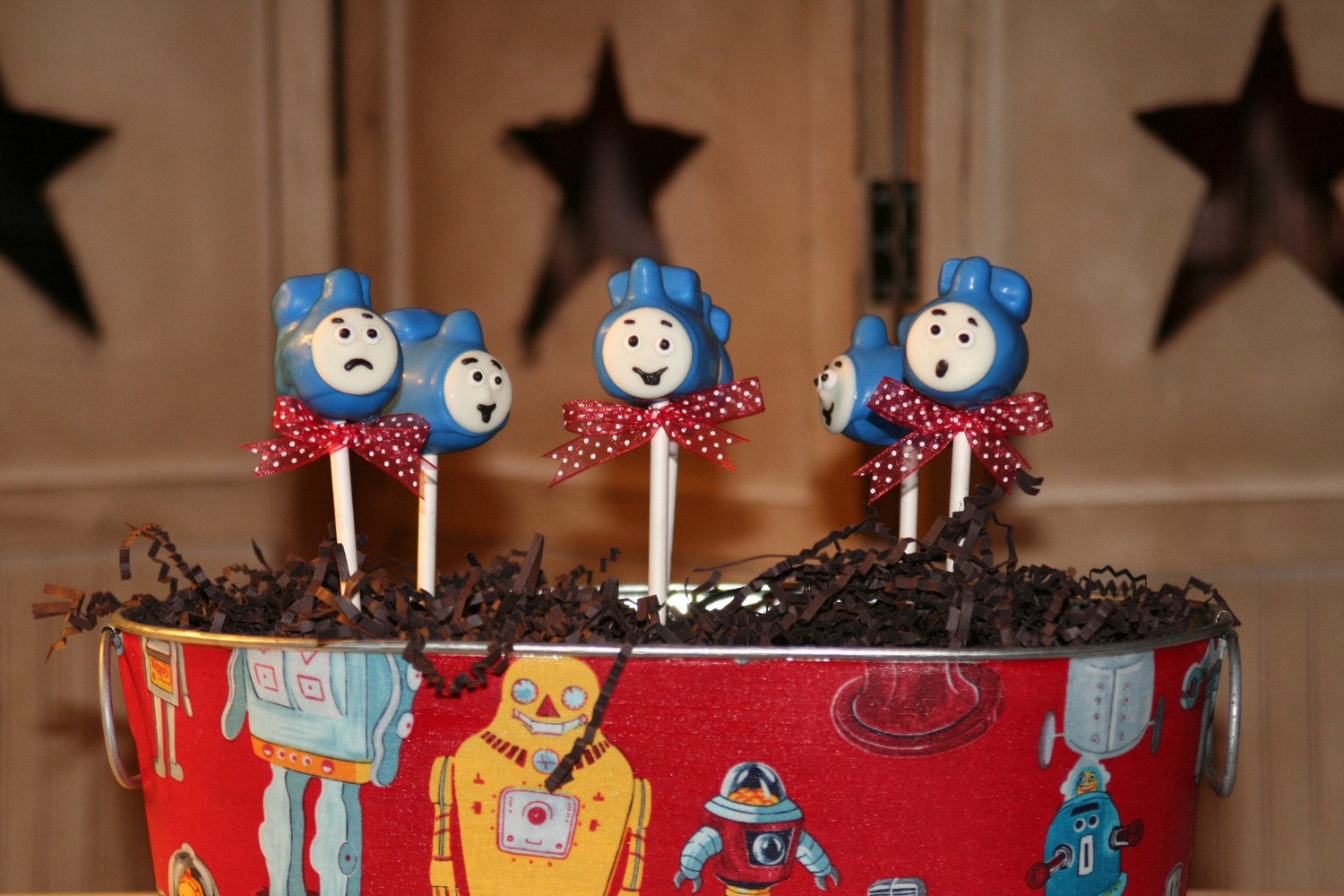 Mom's Killer Cakes & Cookies Thomas the Tank Engine and Friends Inspired Cake Pops