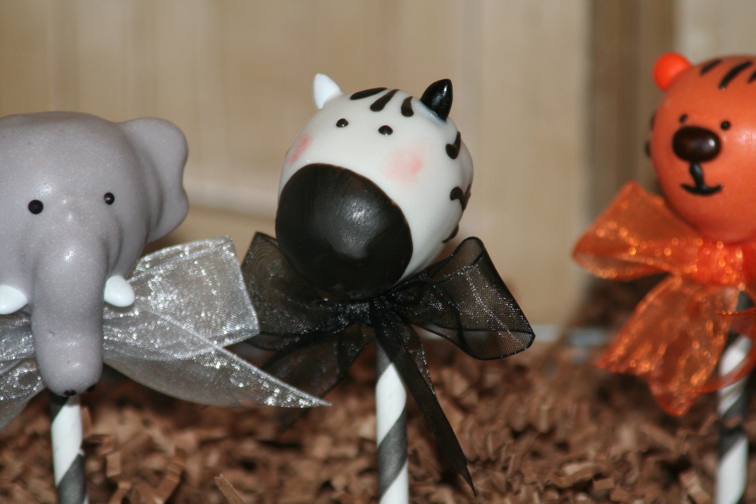 Mom's Killer Cakes & Cookies Original Safari Tiger, Elephant, Lion, Zebra Jungle Zoo Cake Pops
