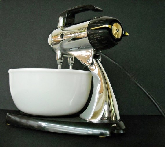 Items similar to Vintage Sunbeam Mixmaster Mixer 1950s Chrome Silver 11