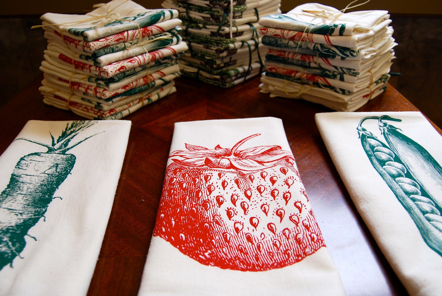 Flour sack towels: Eat your fruits & veggies