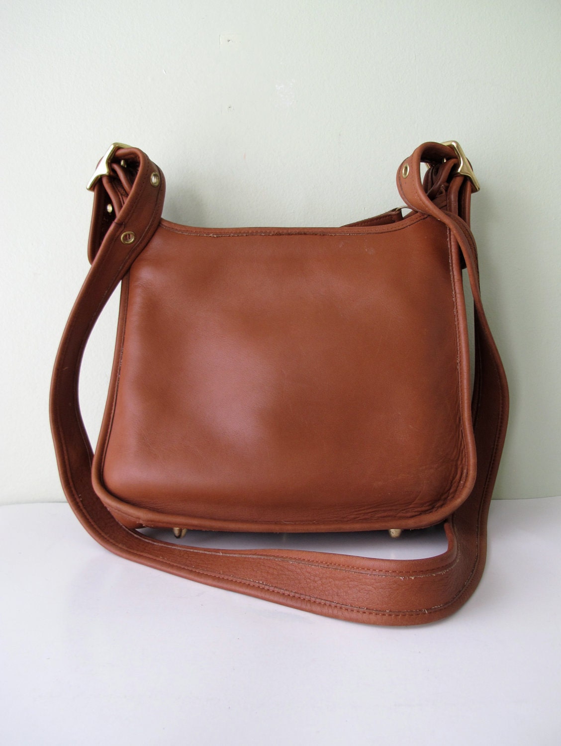 Vintage COACH Legacy Zip Cross Body Bag 9966 in British Tan
