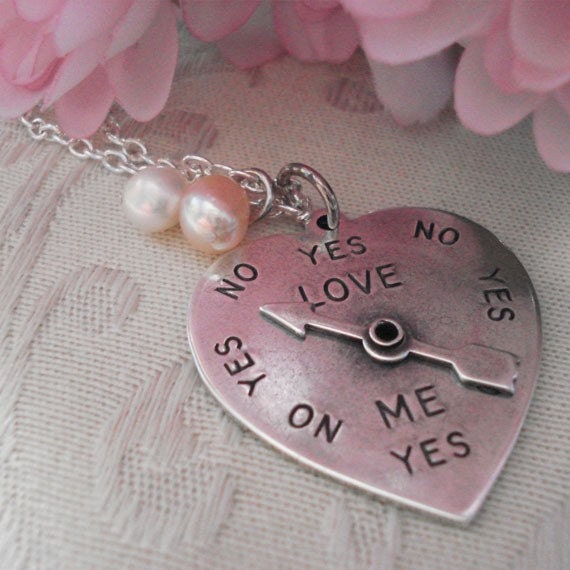 Spinner Necklace Heart Love Meter Heart Shaped Spinner Pale Pink  White  Fresh Water Pearls Anniversary  Romance