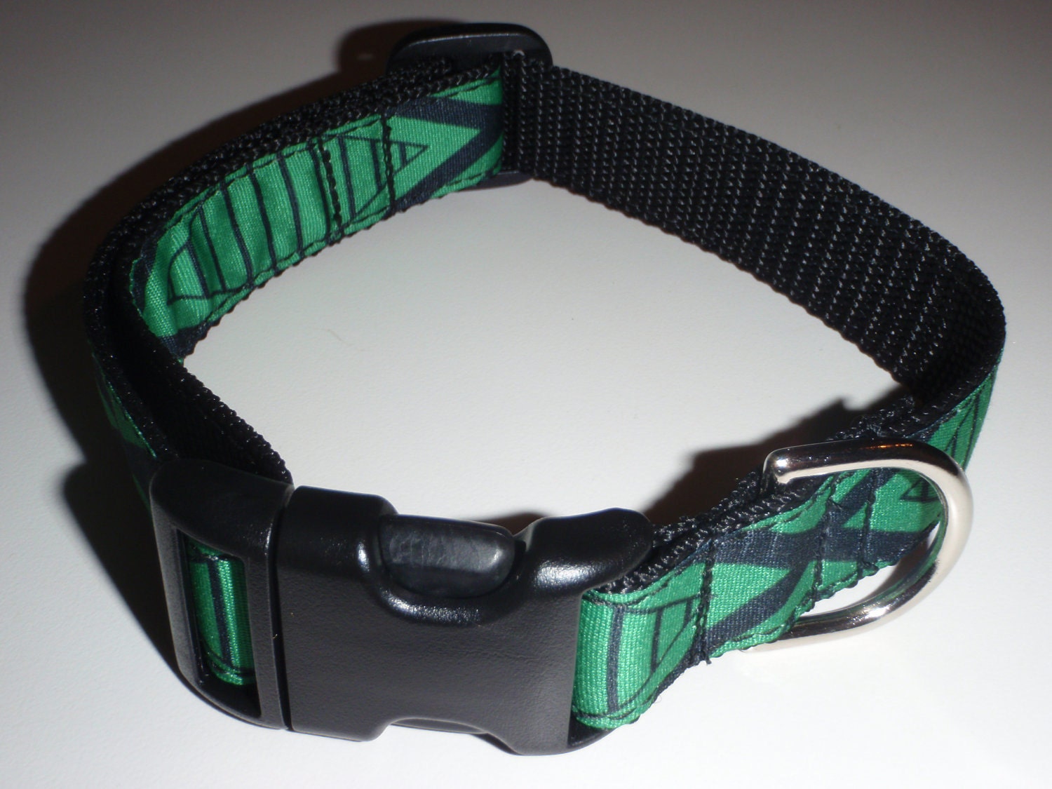 Tiki Green on Black Polypropylene Dog Collar