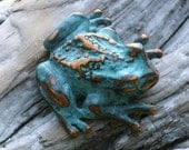 Tree Frog Brooch in silver pewter with copper blue green patina