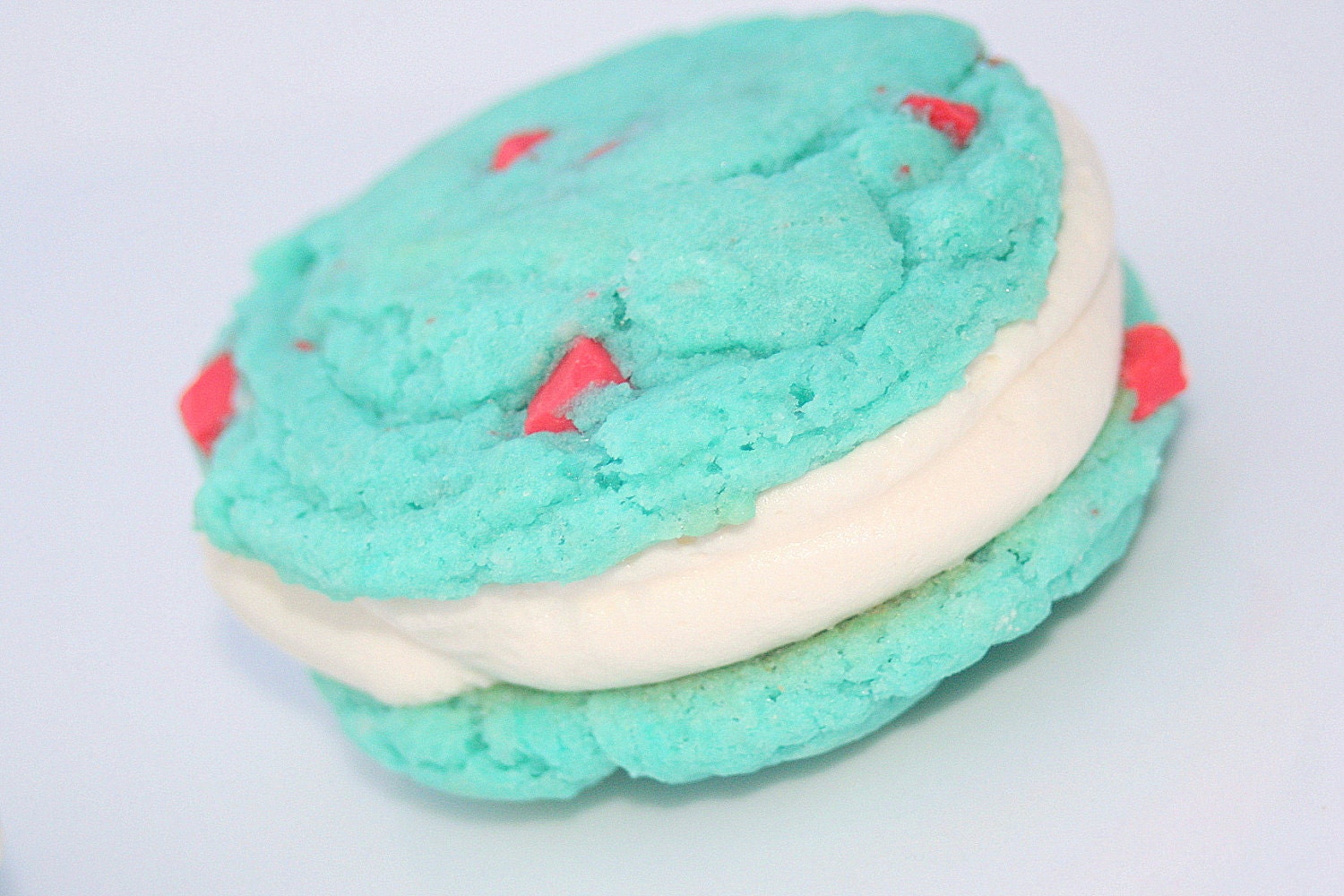 Beaming Blue Raspberry Chunk & Buttercreme Cookie-Wiches -1/2 Dozen