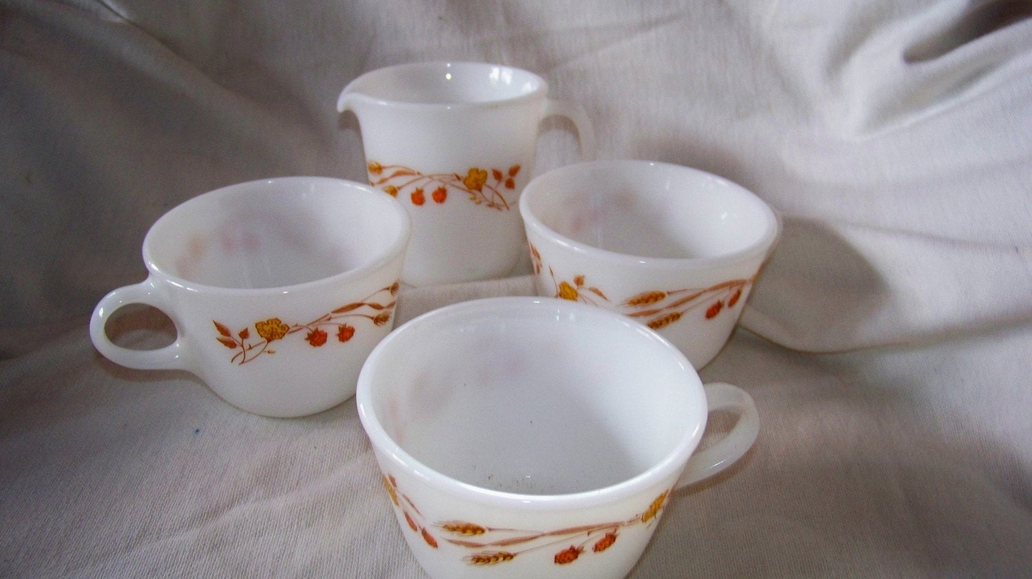 Vintage Set of Pyrex Corning Ware Wheat Pattern Mugs by Pohlmans