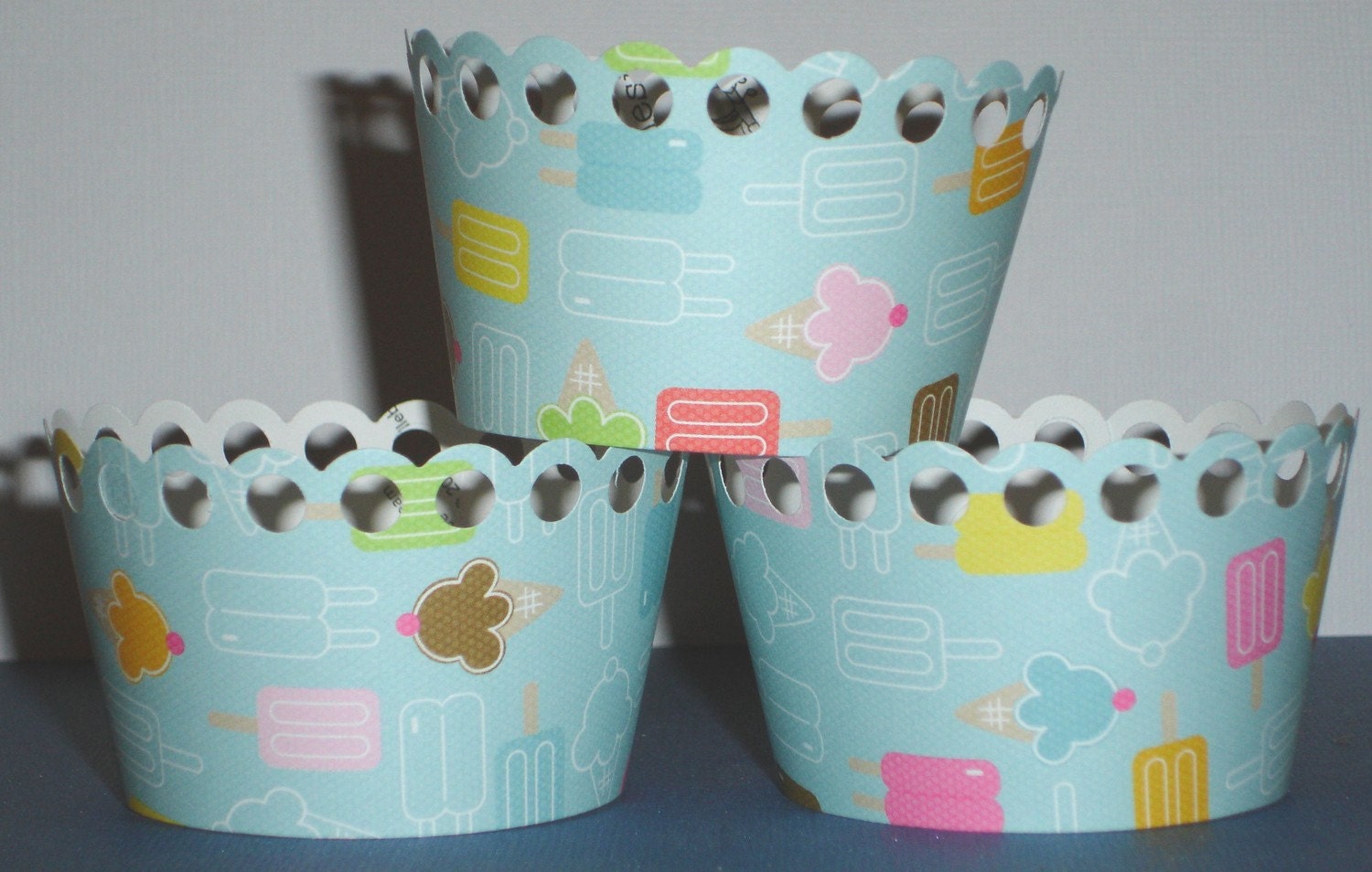 12 Ice Cream Summer Party Cupcake Wrappers