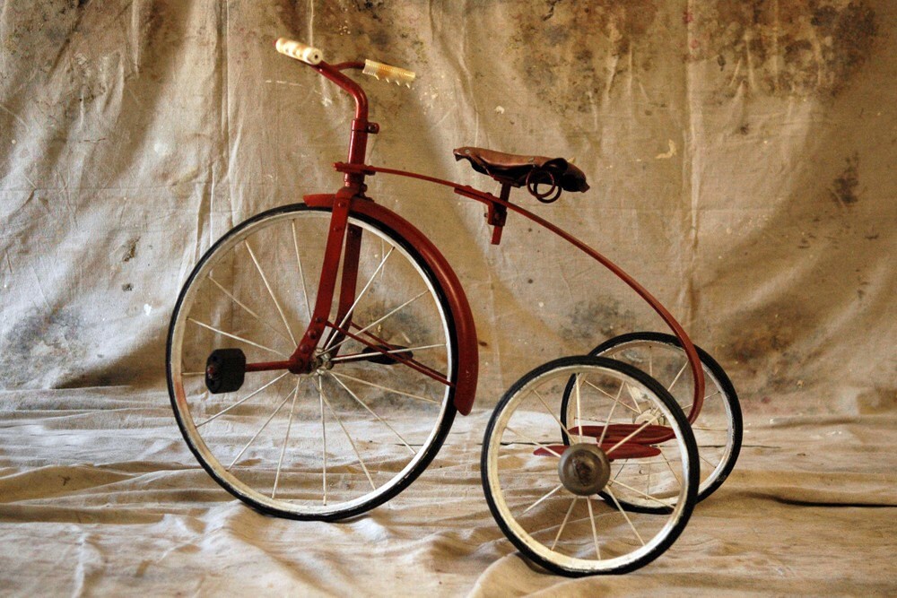 Red Riding - Vintage 40s Tricycle
