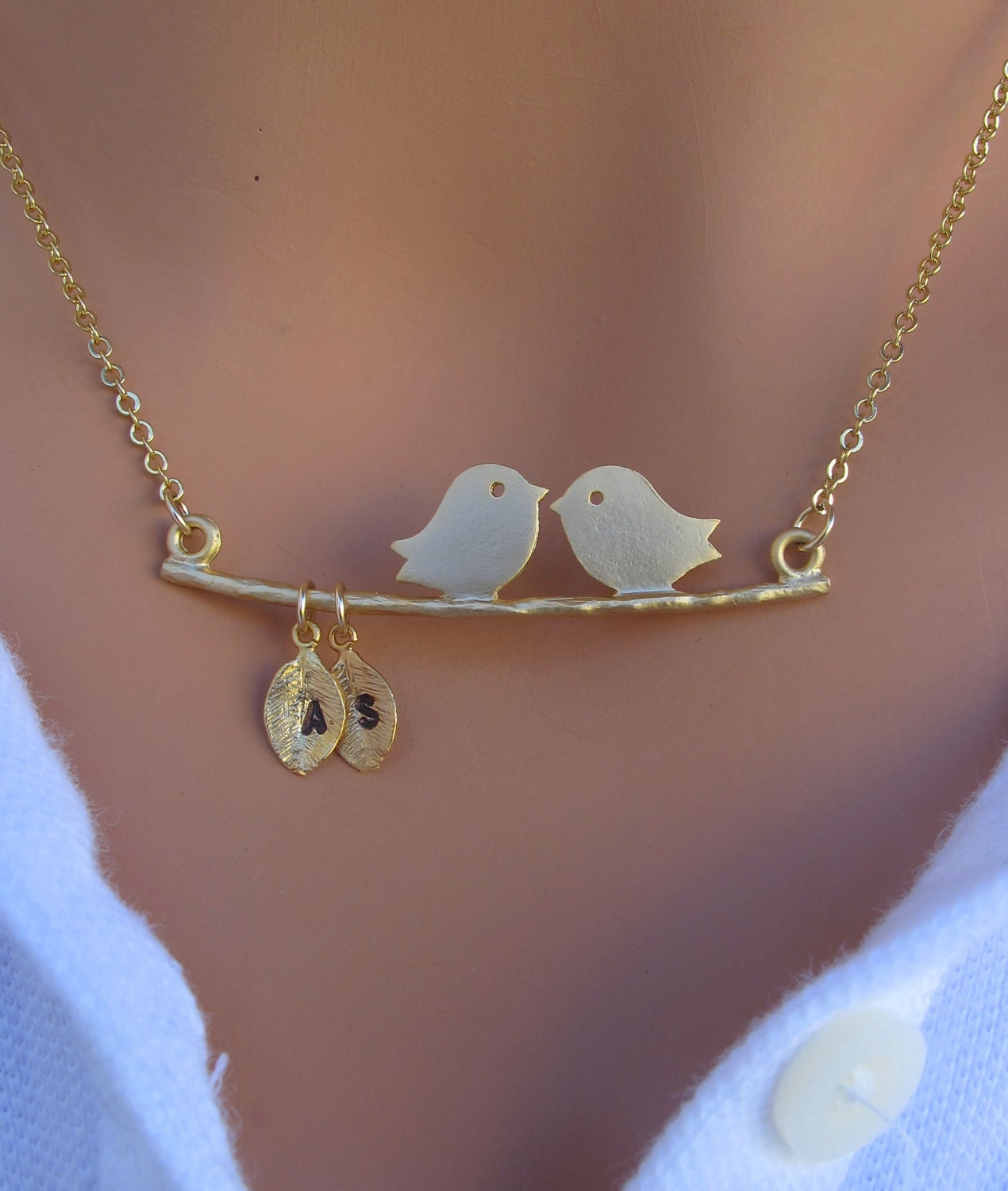 Kissing Love Birds necklace in 14k GOLD. Personalized. Initials on the Leaf. Couple. Two Love Birds. Anniversary. Marriage. Gift.