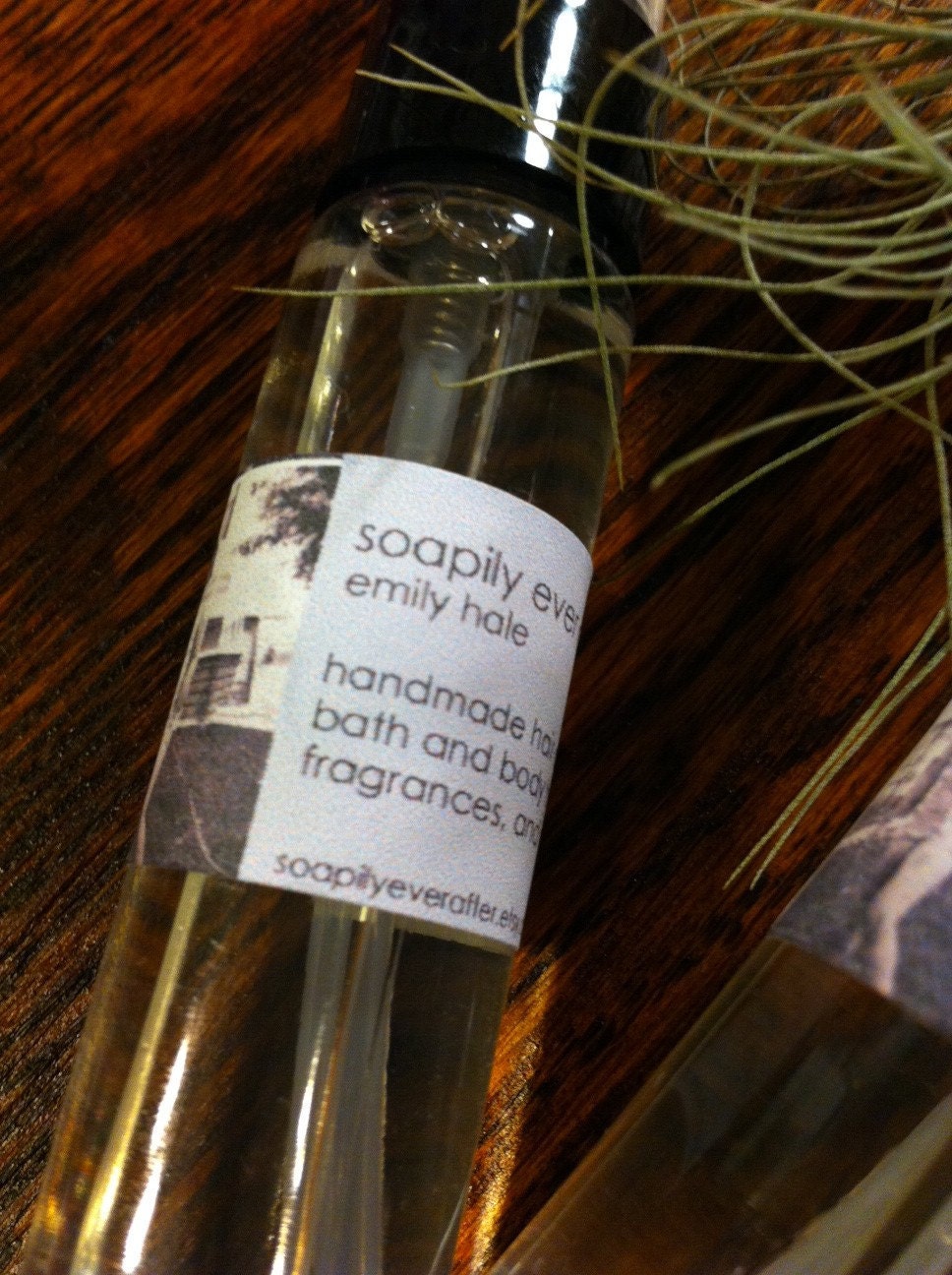 Scented Moisturizer: Luxury Dry Oil Perfume Spray, Luxury Body Moisturizer, over 200 fragrances to choose from, 1 ounce