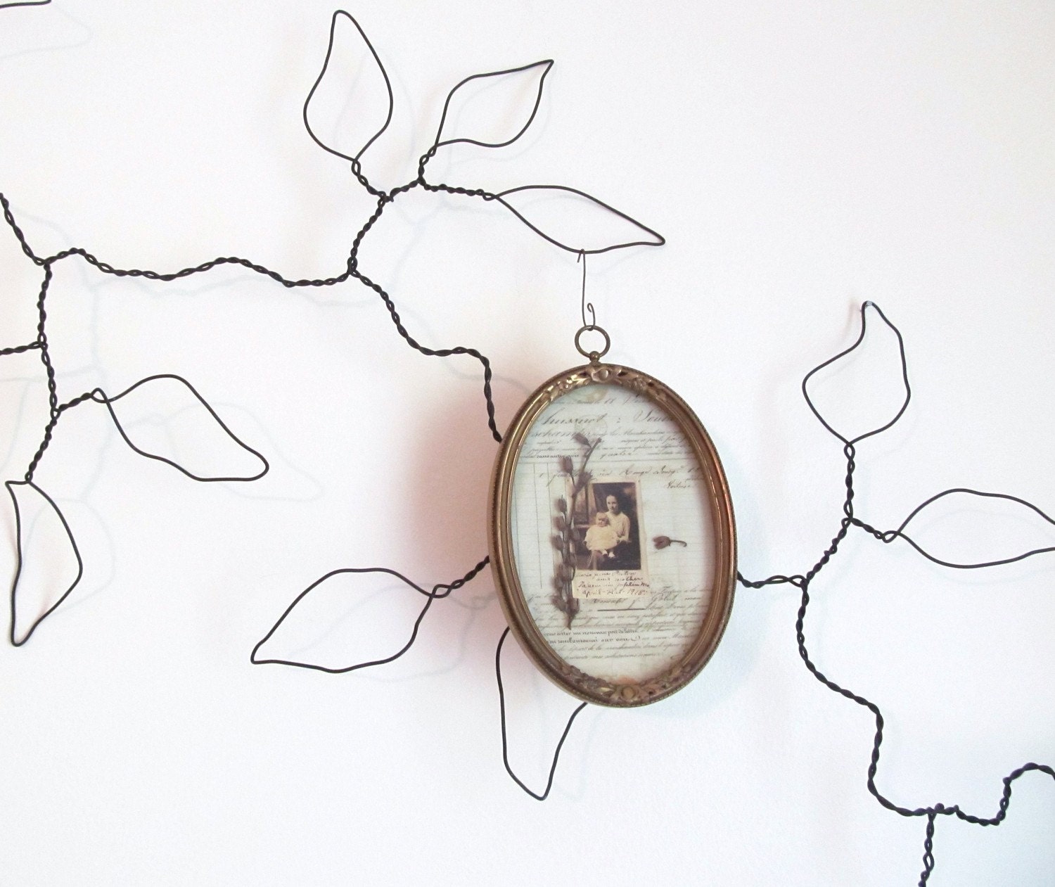 Wire Wall Vine Sculpture
