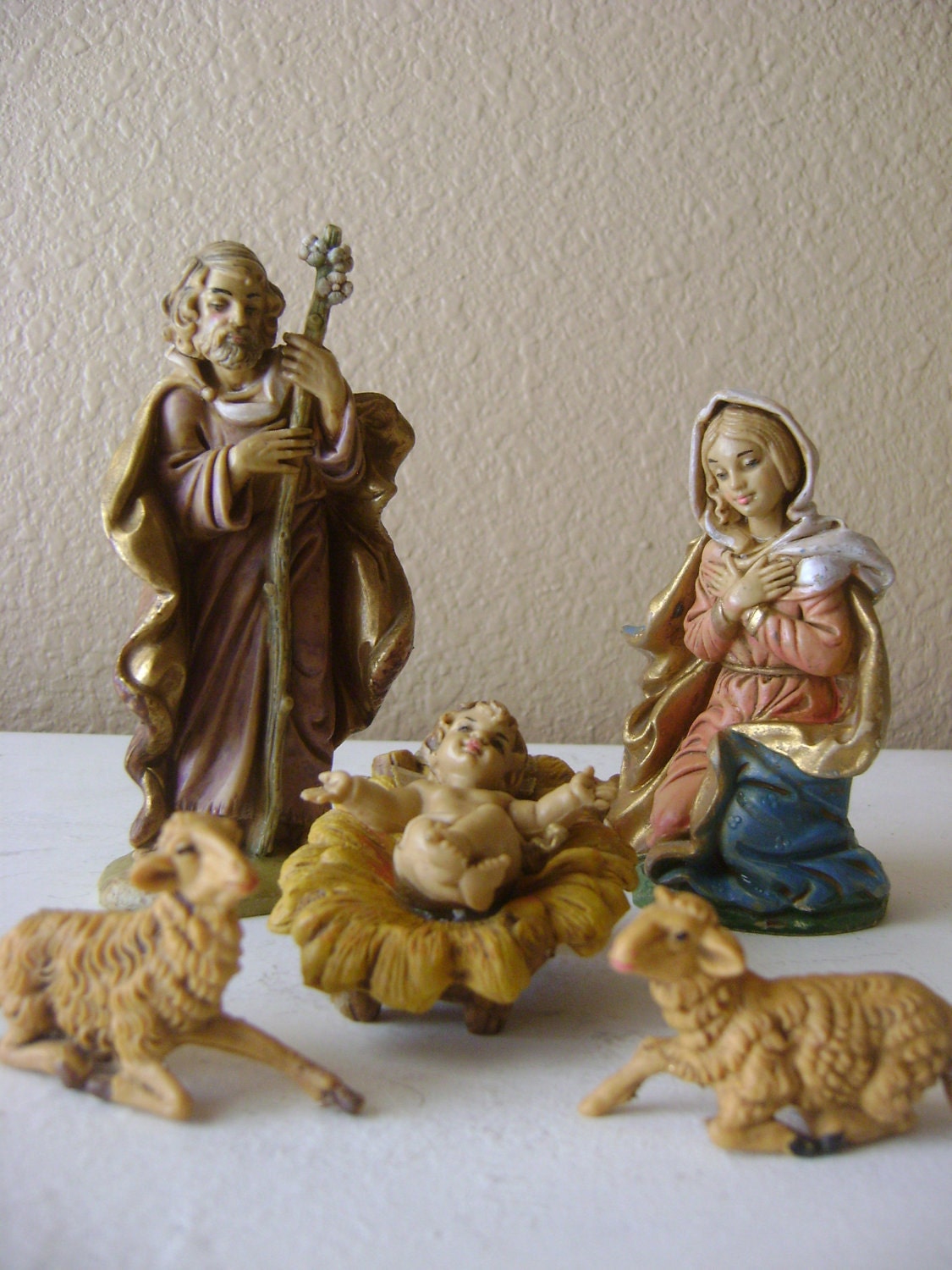 Vintage Nativity Figurines Made In Italy by HallesHouse on Etsy