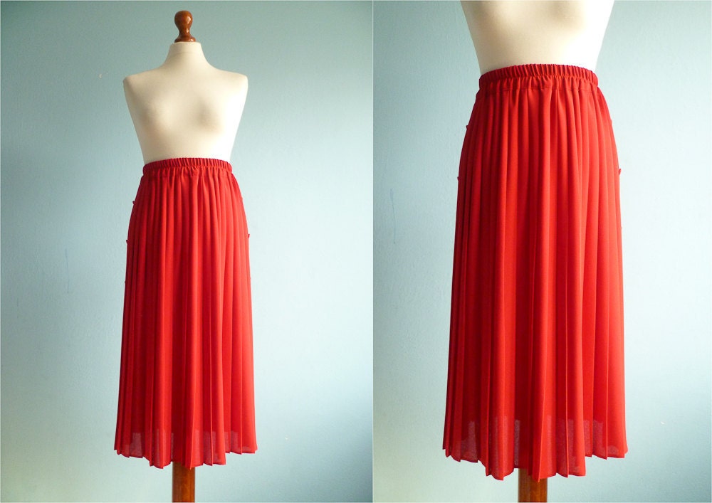 Vintage 80s red skirt / accordion pleated / medium