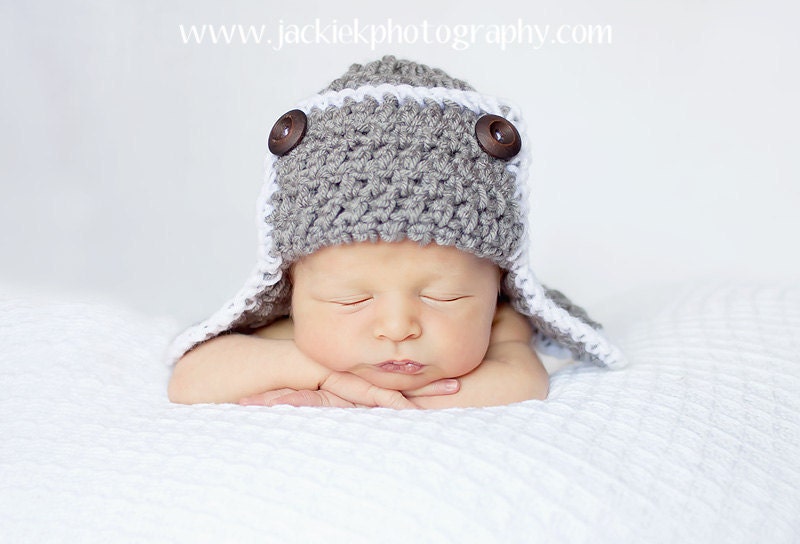 Newborn boy pilot hat -- Gray and white w/ buttons -- Newborn