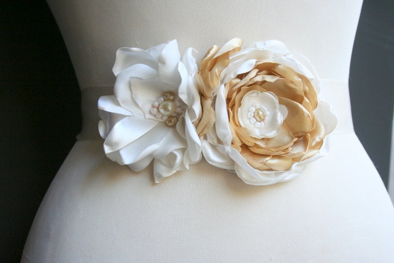 Bridal Sash, Floral Bridal Sash, Ivory Sash, Wedding Accessories, Pearl Bridal Sash, Custom Bridal Sash