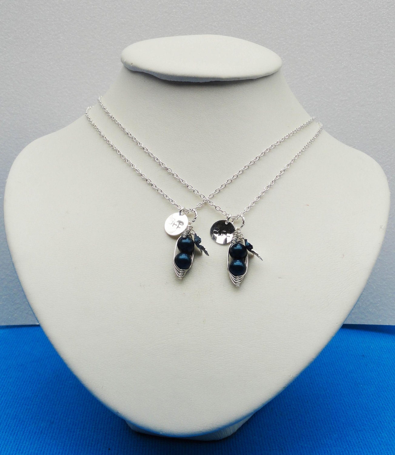 Best Friends Are Like Two Peas In A Pod Silver necklaces With Vine And Leaf. Handstamped Pendant Disc - Set Of Two Best Friend.