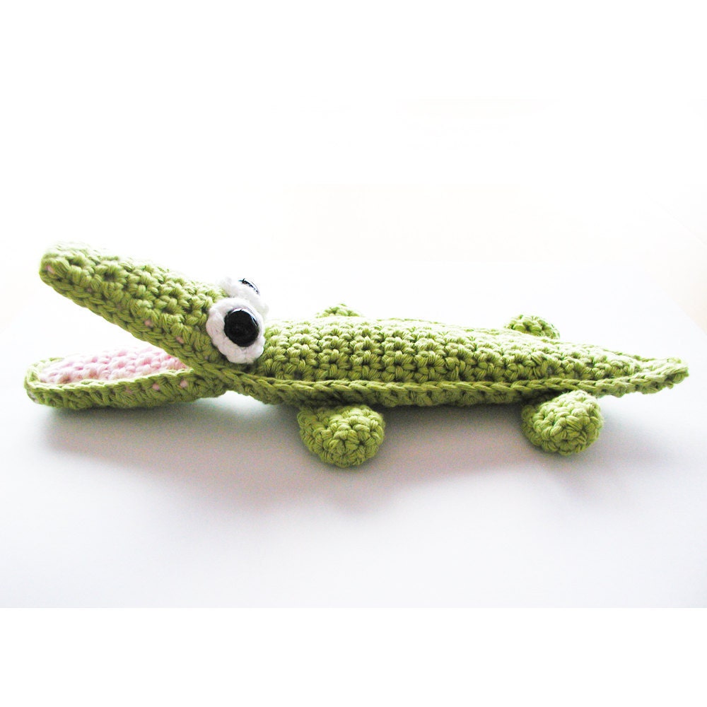 Crochet Crocodile Pattern - English and Dutch version available