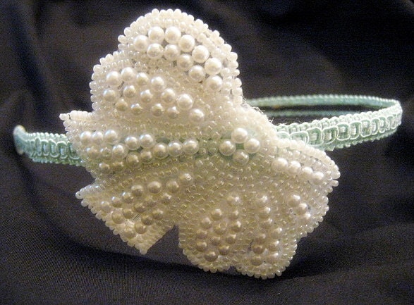 Branca Beaded Bow assimétrica Mint Green Headband, NA VENDA