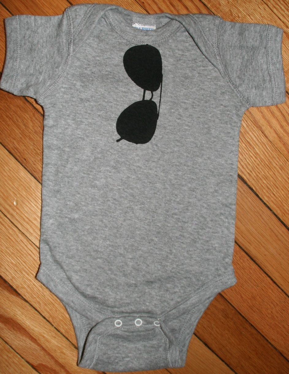 THE ORIGINAL Aviator Sunglasses Onesie in Heather Grey