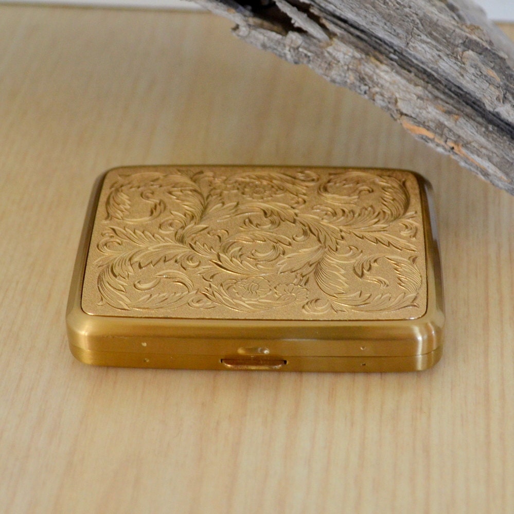 Shiseido de Luxe Vintage Ornate Gold Mirror Compact